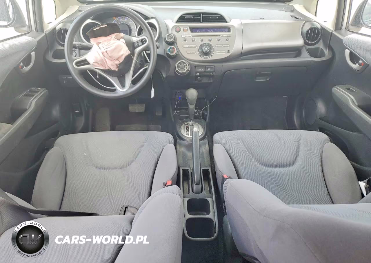 2012 Honda Fit VIN:JHMGE8H33CC029037 - 8