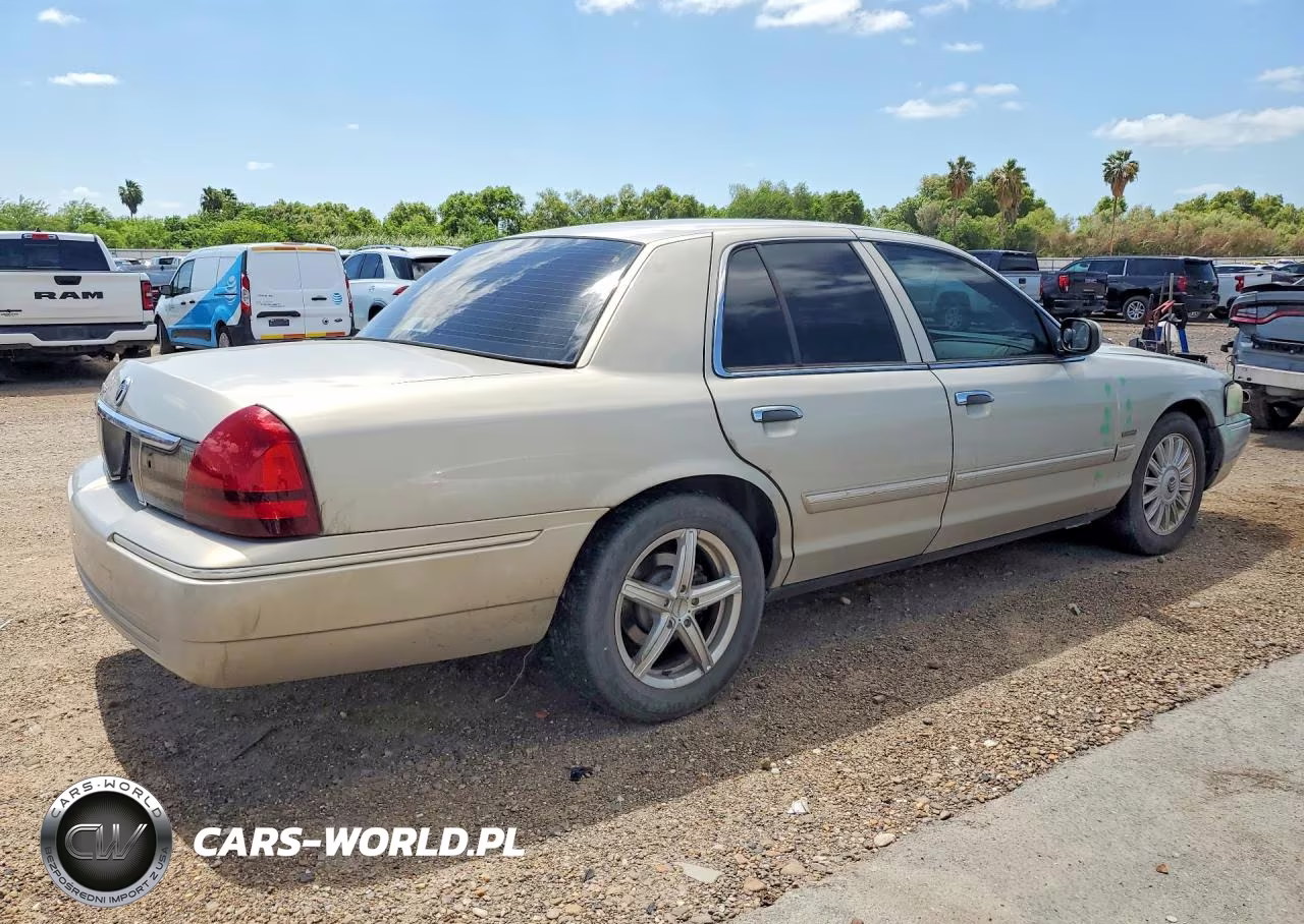 2011 Mercury Grand Marquis Ls VIN:2MEBM7FV4BX609412 - 3