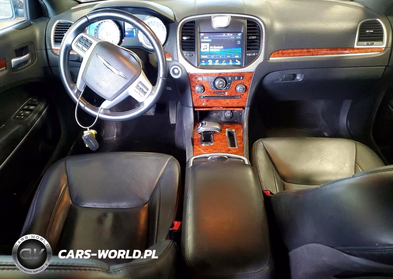 2014 Chrysler 300 VIN:2C3CCARG9EH223610 - 8
