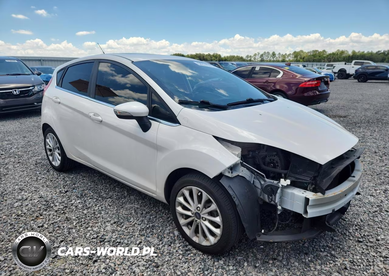 2018 Ford Fiesta Titanium VIN:3FADP4FJ7JM143648 - 4