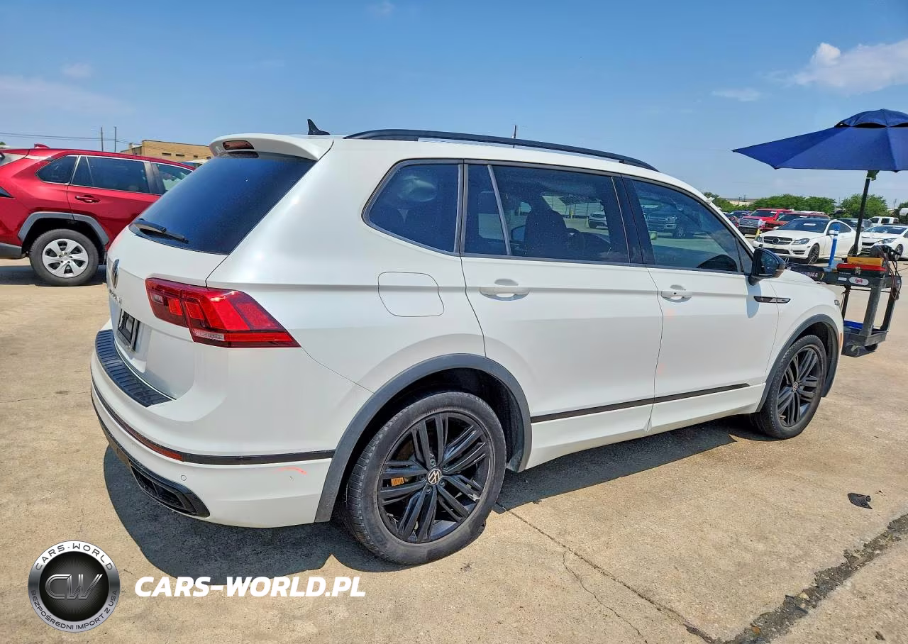 2022 Volkswagen Tiguan Se R-Line Black VIN:3VVCB7AX5NM170131 - 3