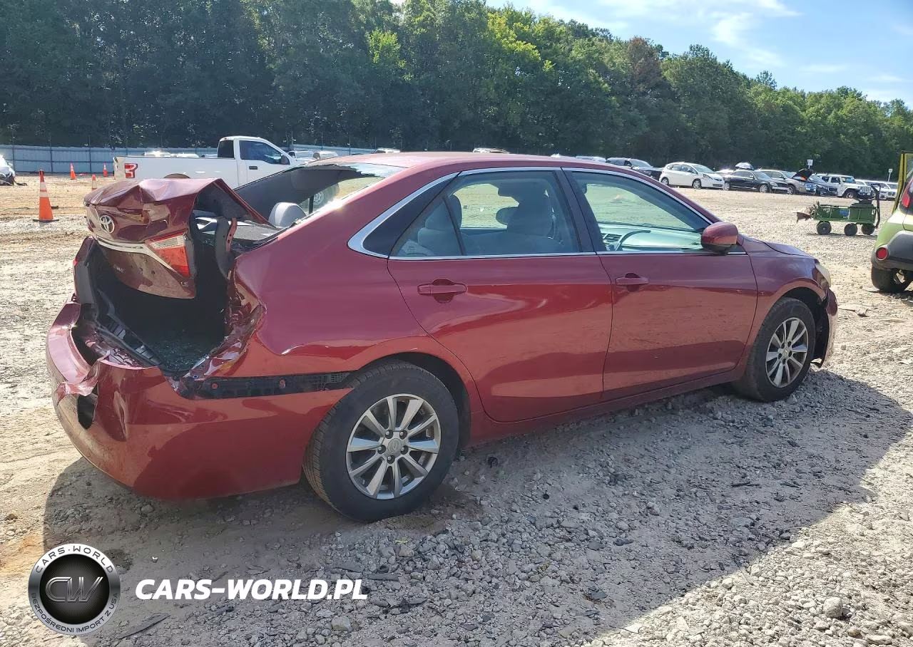 2015 Toyota Camry Le VIN:4T1BF1FK7FU980975 - 3