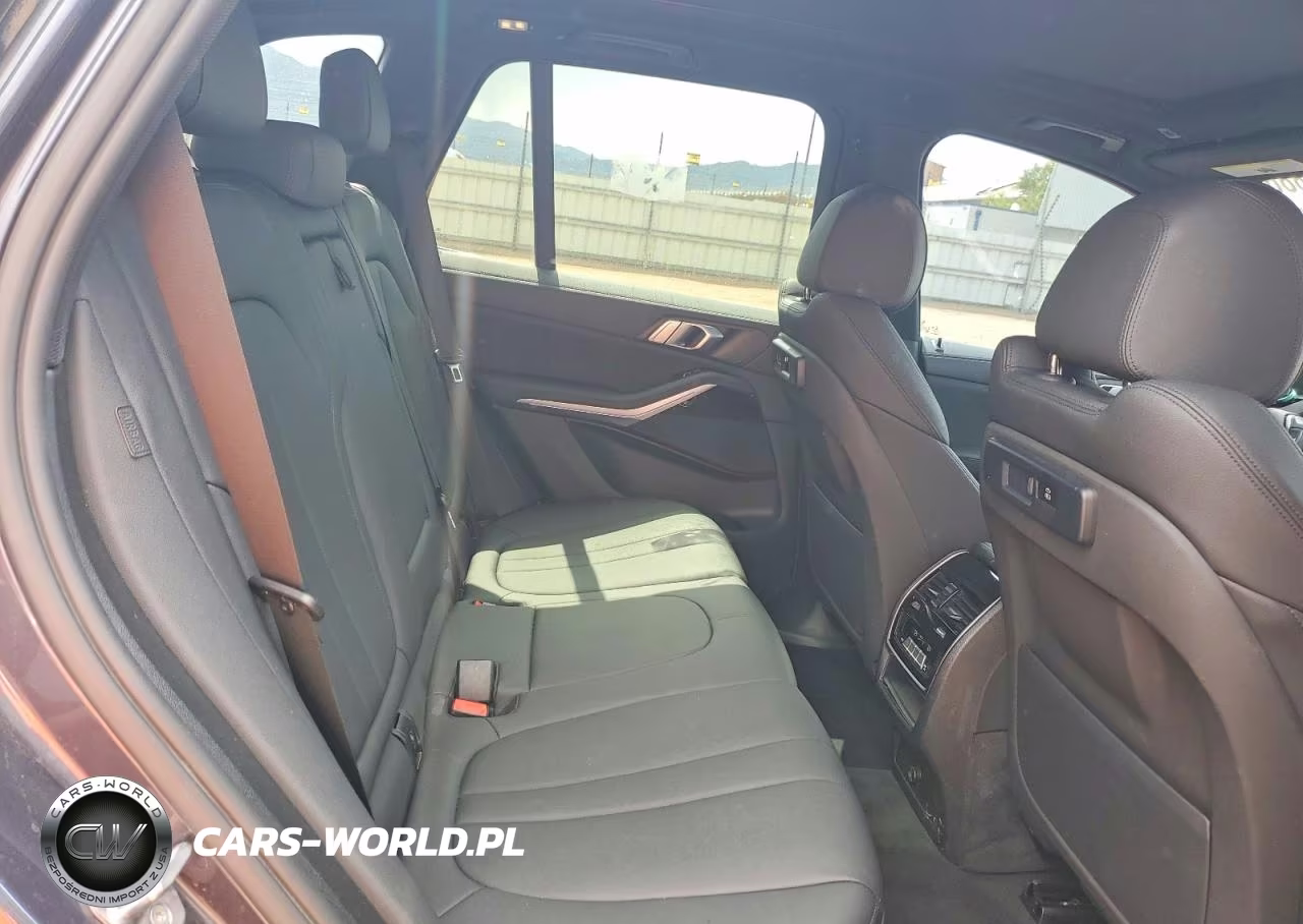 2020 BMW X5 xDrive40I VIN:5UXCR6C03L9C25158 - 10