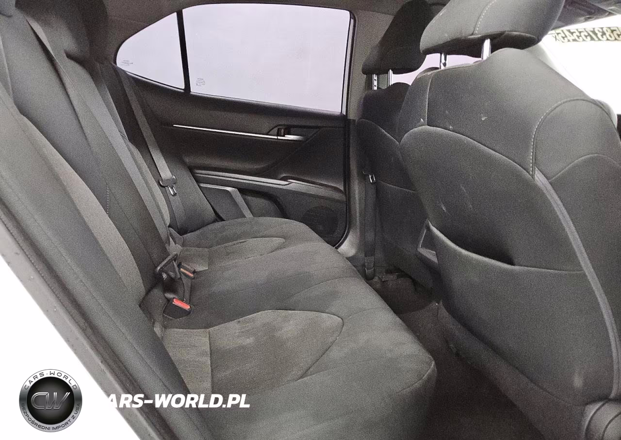 2021 Toyota Camry Le VIN:4T1C11AK1MU551614 - 10