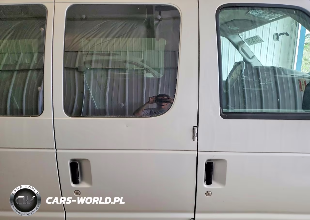2011 Ford Econoline E250 Van VIN:1FTCE2EL5BDA55374 - 11