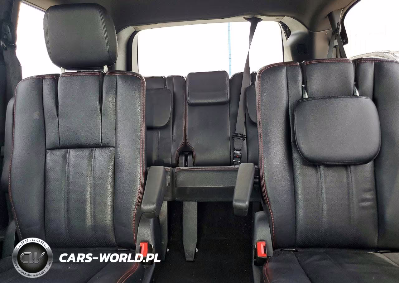 2018 Dodge Grand Caravan Gt VIN:2C4RDGEG8JR147085 - 10