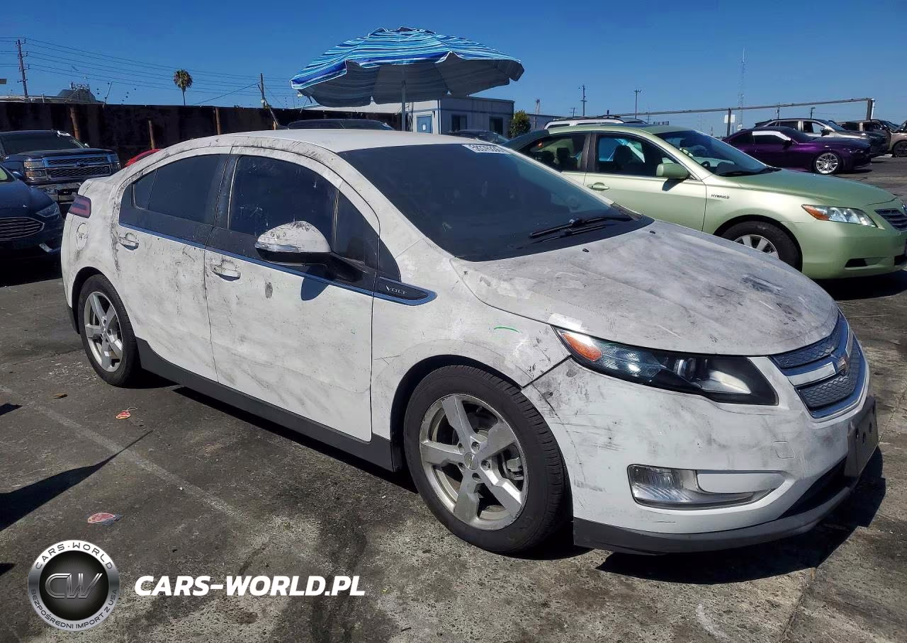 2014 Chevrolet Volt VIN:1G1RE6E44EU173889 - 4