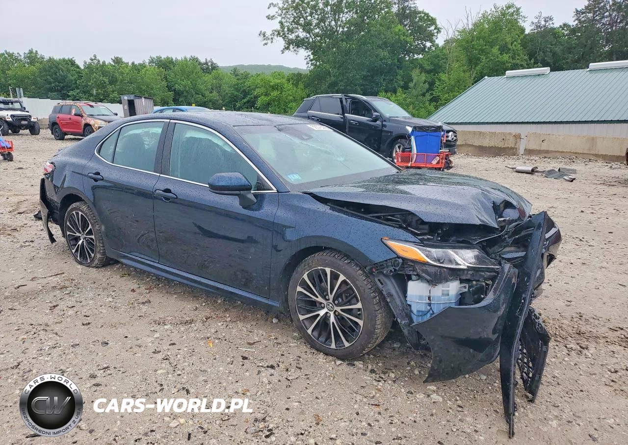 2018 Toyota Camry Se VIN:4T1B11HK0JU646422 - 4
