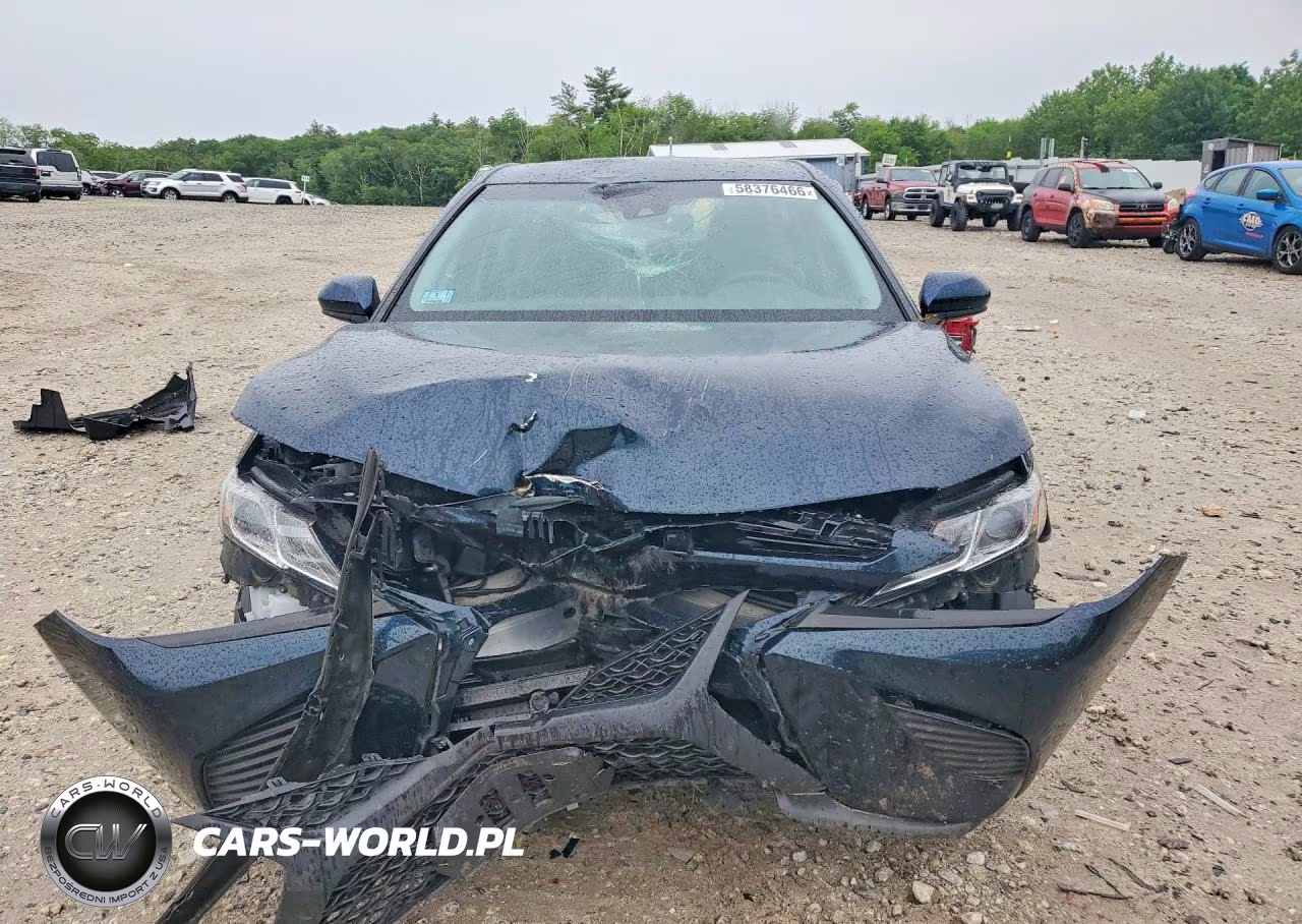 2018 Toyota Camry Se VIN:4T1B11HK0JU646422 - 5