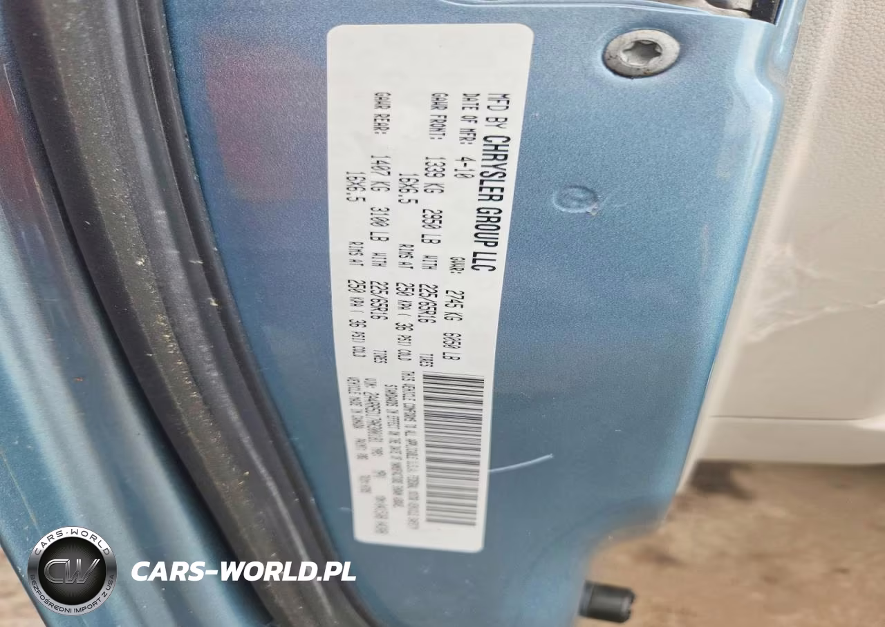 2010 Chrysler Town & Country Touring VIN:2A4RR5D17AR300181 - 13