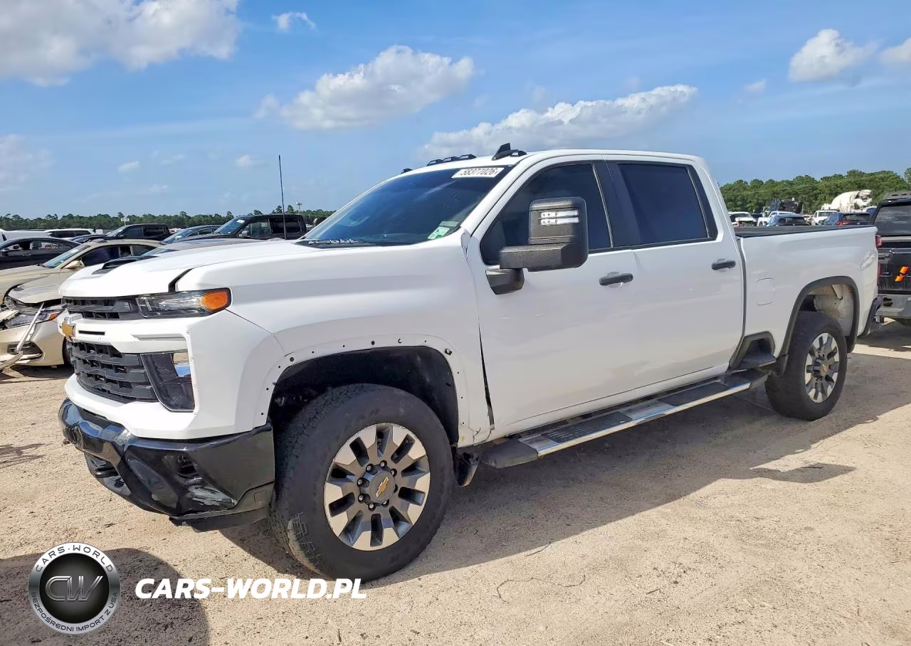 2024 Chevrolet Silverado C2500 Custom – zdjęcie 1 z 12