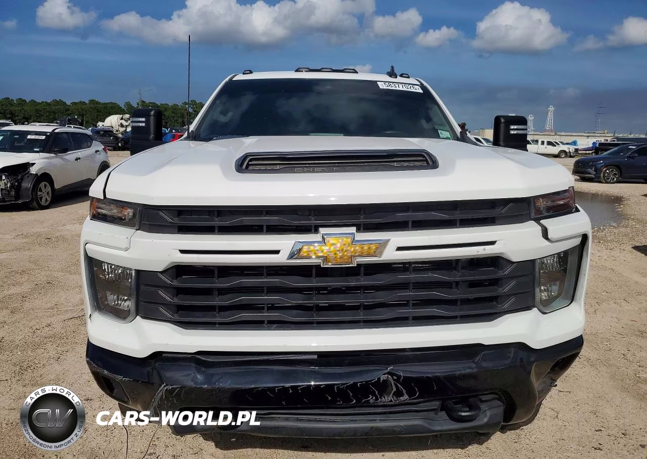 2024 Chevrolet Silverado C2500 Custom VIN:2GC4WME79R1106199 - 5
