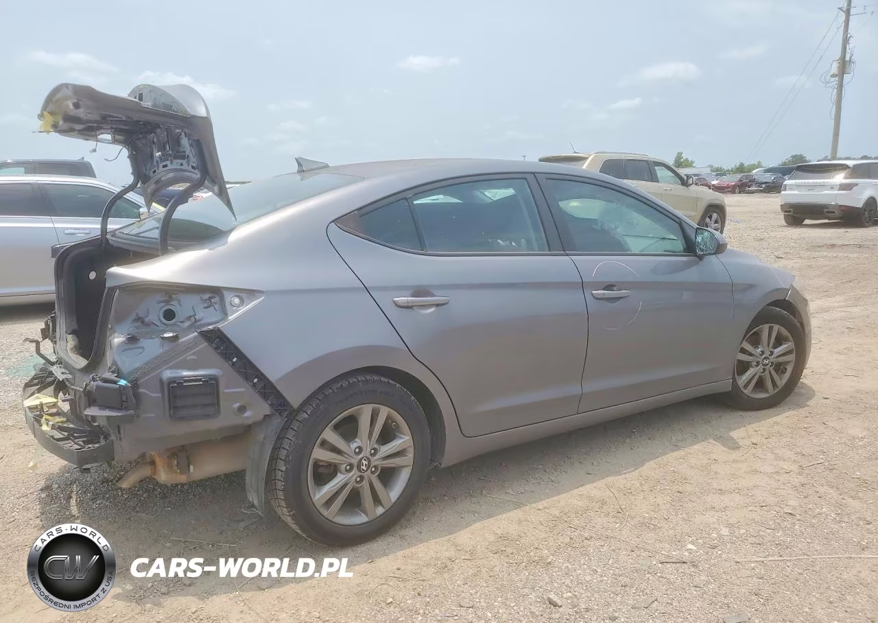 2018 Hyundai Elantra Sel VIN:5NPD84LF8JH362146 - 3