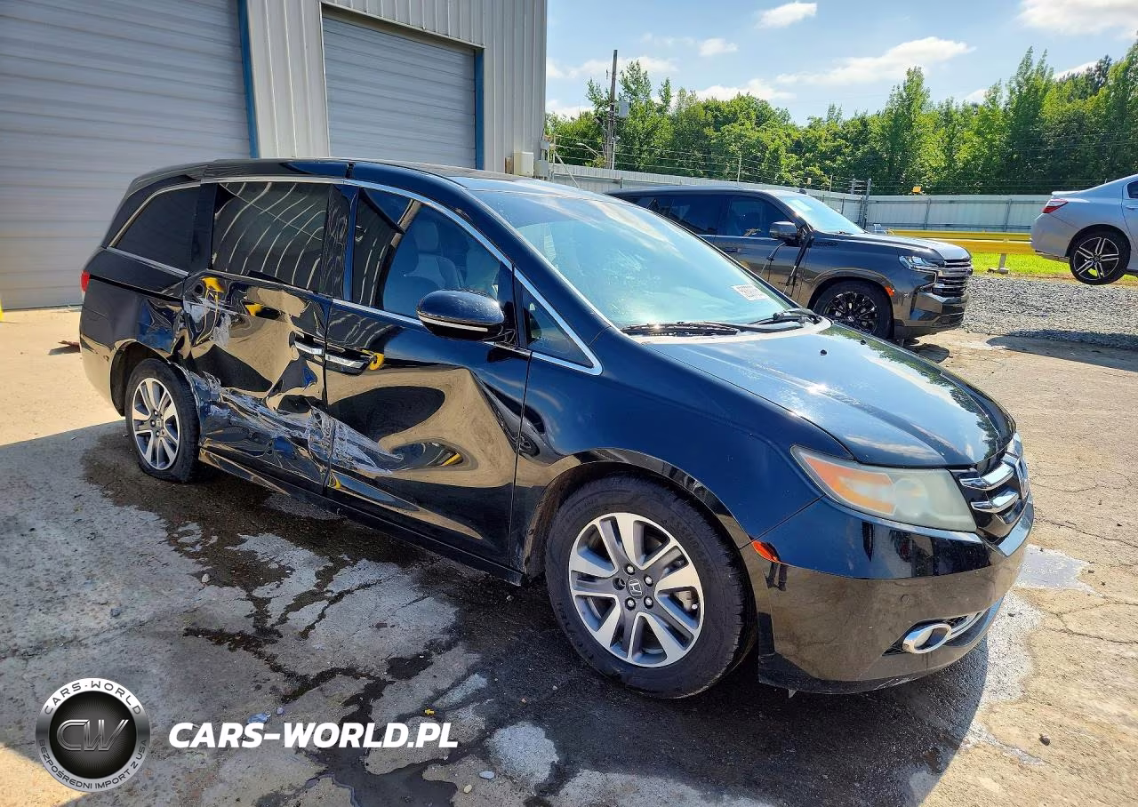 2017 Honda Odyssey Touring-Touring Elite VIN:5FNRL5H92HB005955 - 4