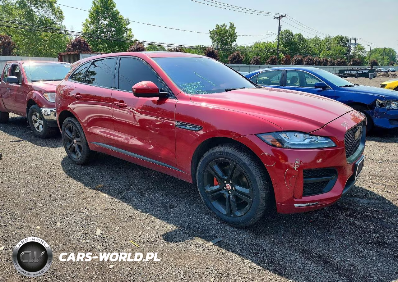 2020 Jaguar F-Pace R - Sport VIN:SADCL2GX8LA627308 - 4