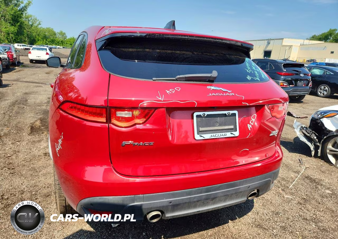 2020 Jaguar F-Pace R - Sport VIN:SADCL2GX8LA627308 - 6