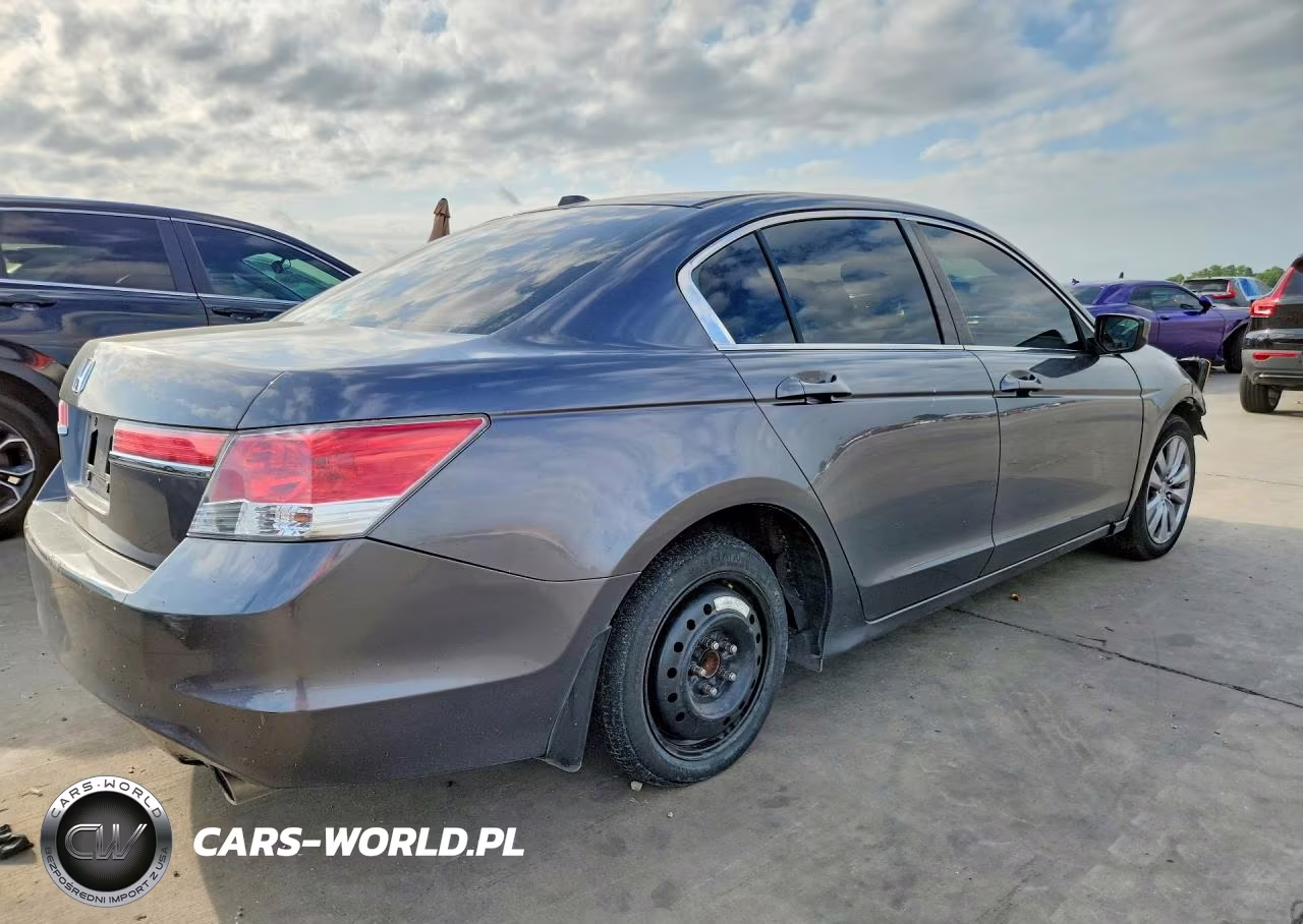 2011 Honda Accord Exl VIN:1HGCP2F80BA045245 - 3