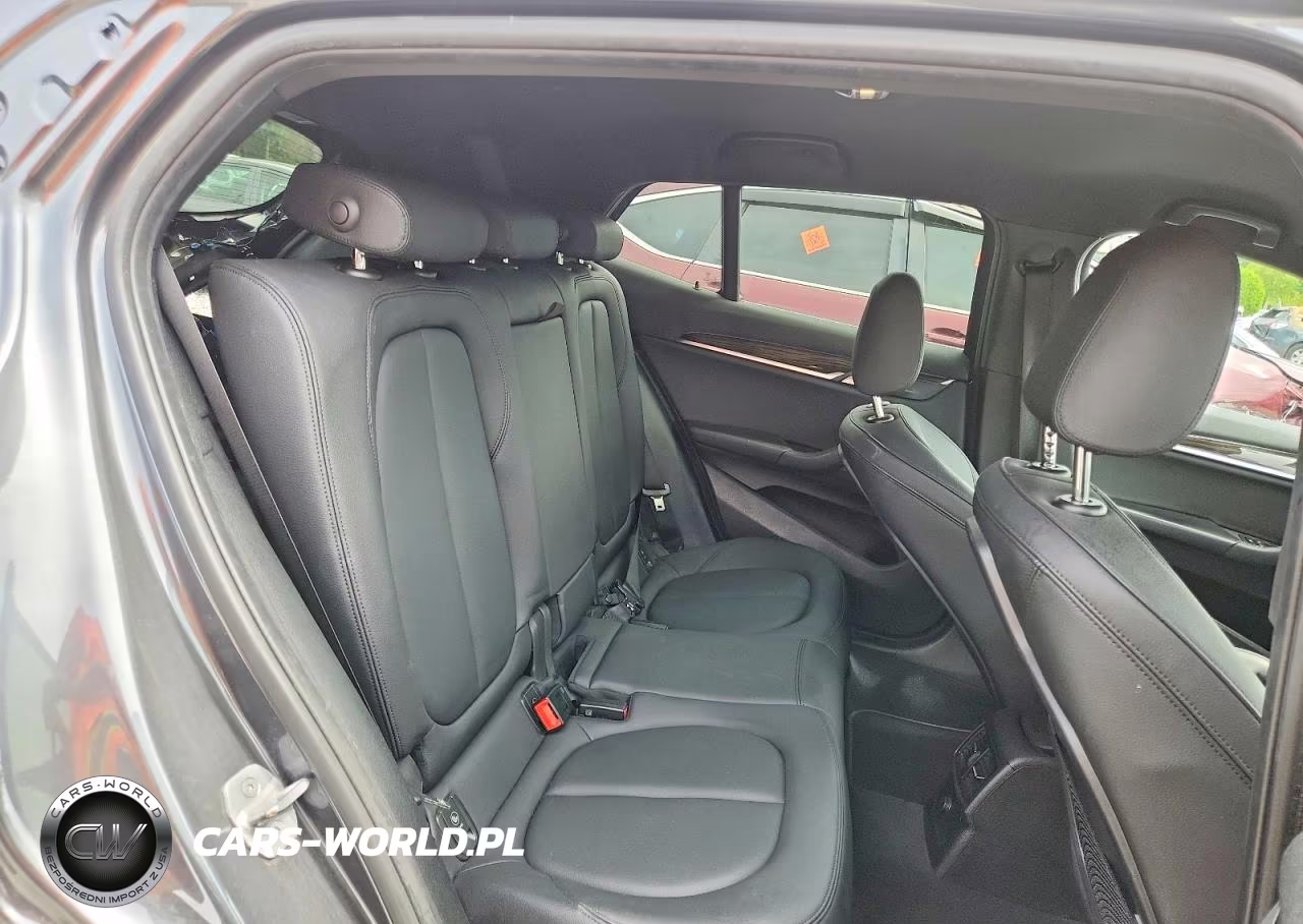 2018 BMW X2 Sdrive28I VIN:WBXYJ3C3XJEJ81980 - 11