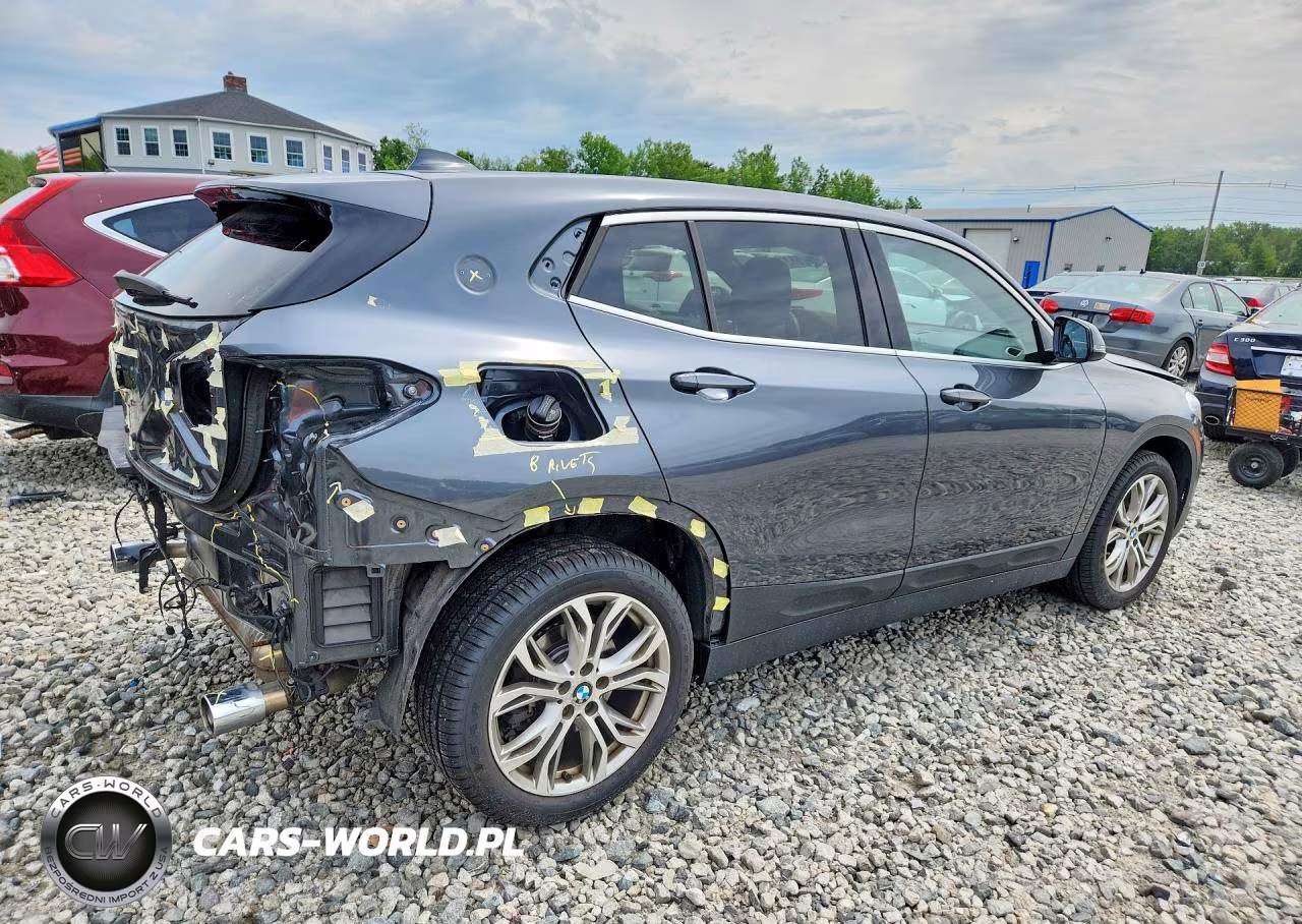 2018 BMW X2 Sdrive28I VIN:WBXYJ3C3XJEJ81980 - 3