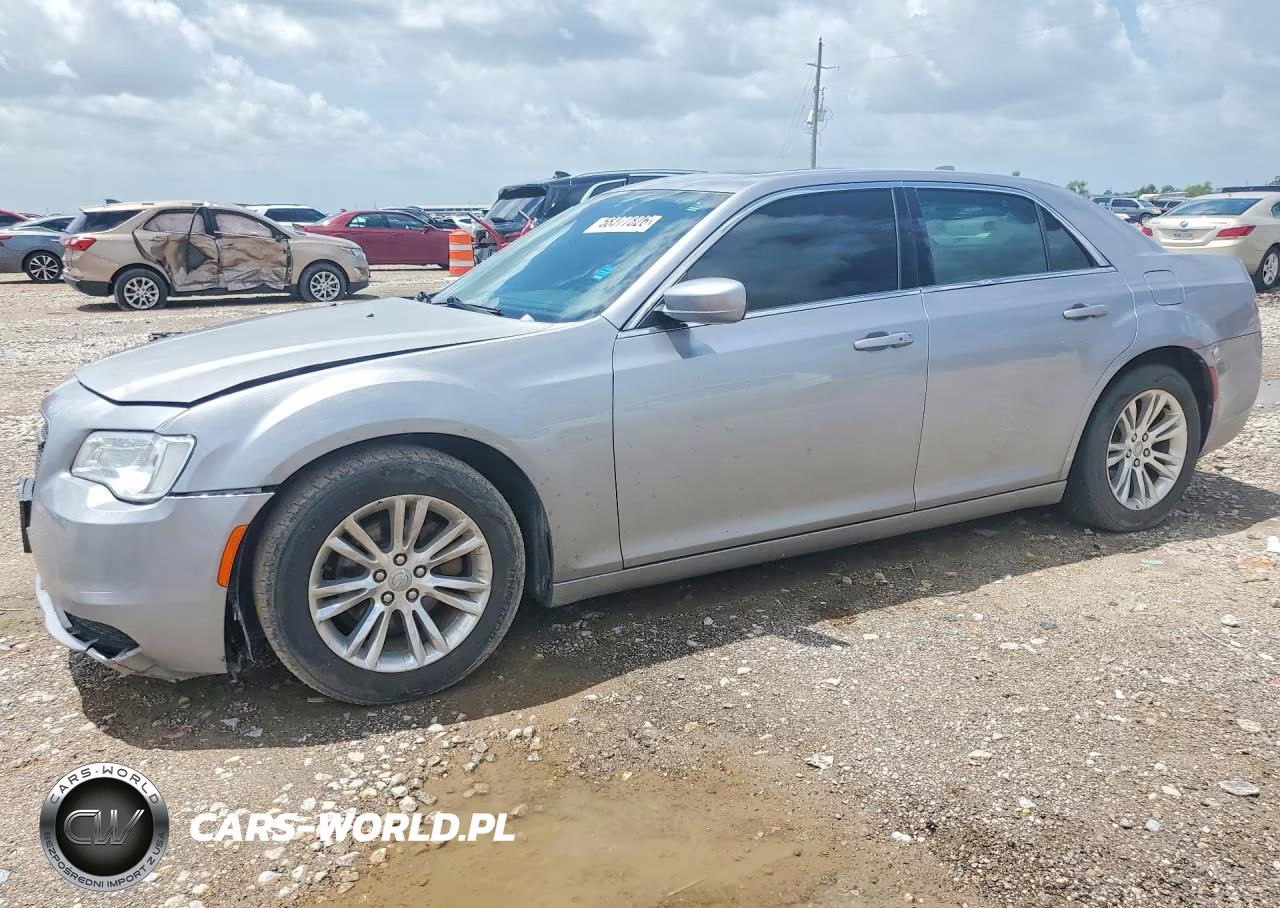 2017 Chrysler 300 Limited