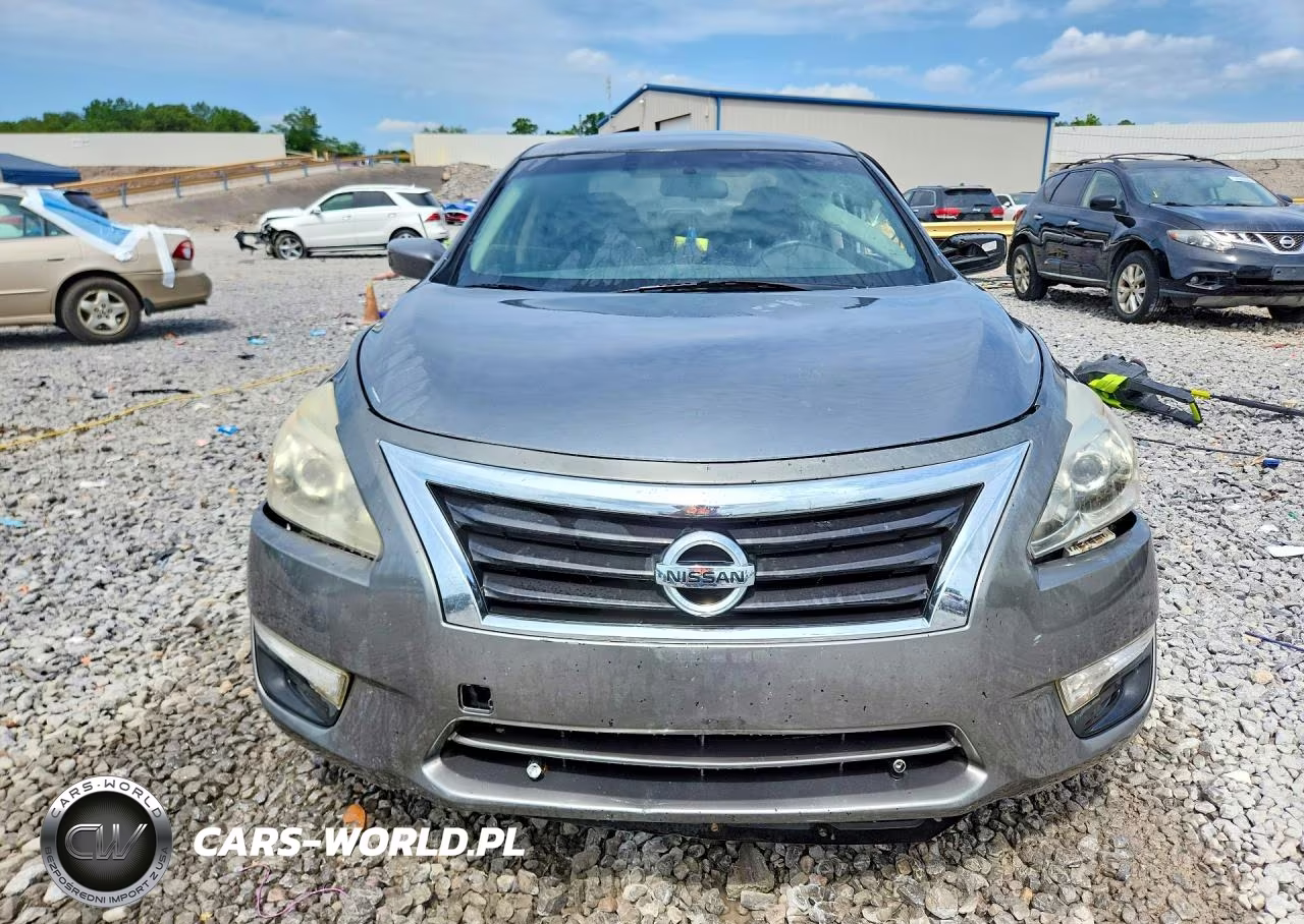 2015 Nissan Altima 2.5 S VIN:1N4AL3AP6FC584362 - 5