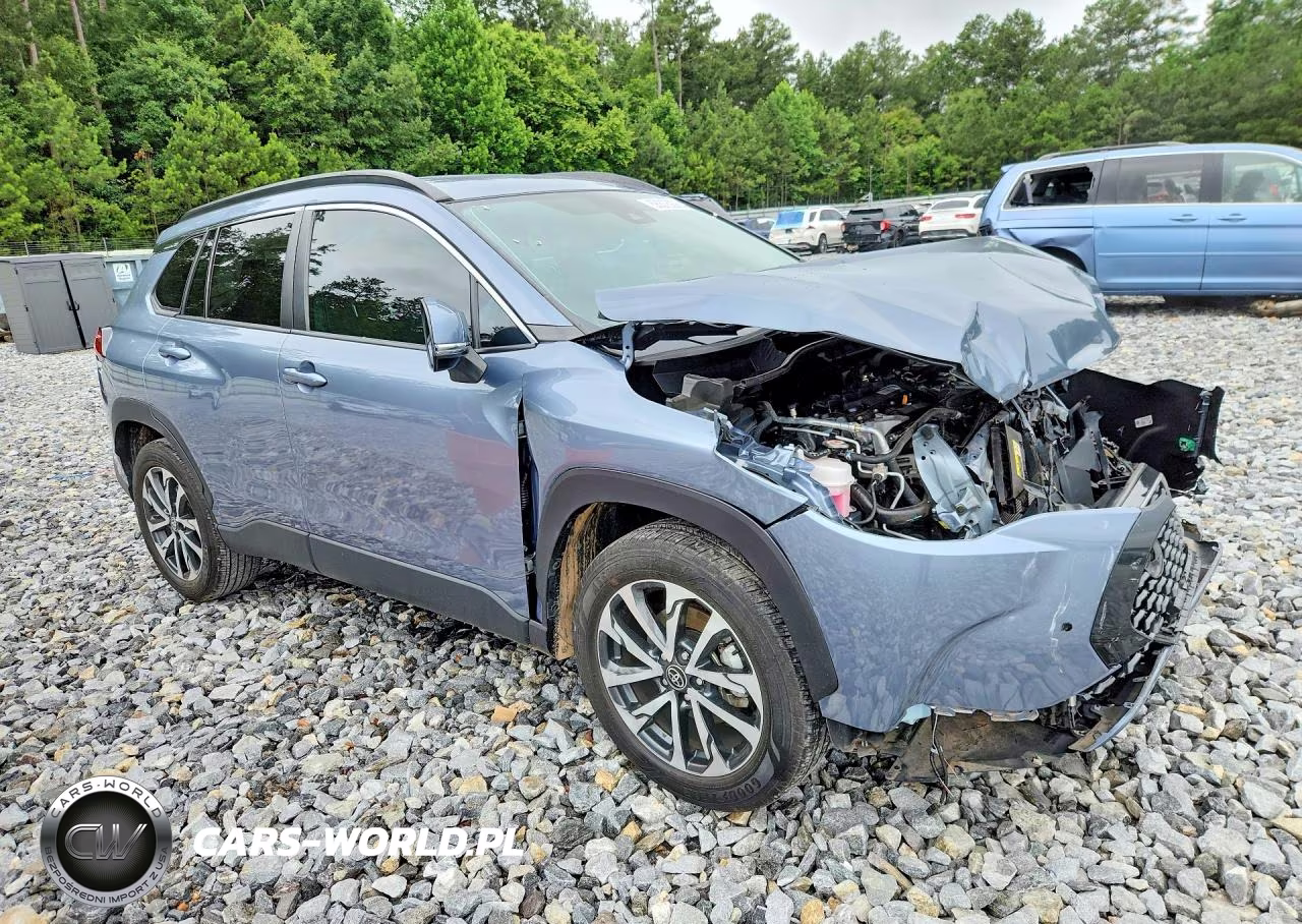 2022 Toyota Corolla Cross Xle VIN:7MUEAAAG1NV035192 - 4