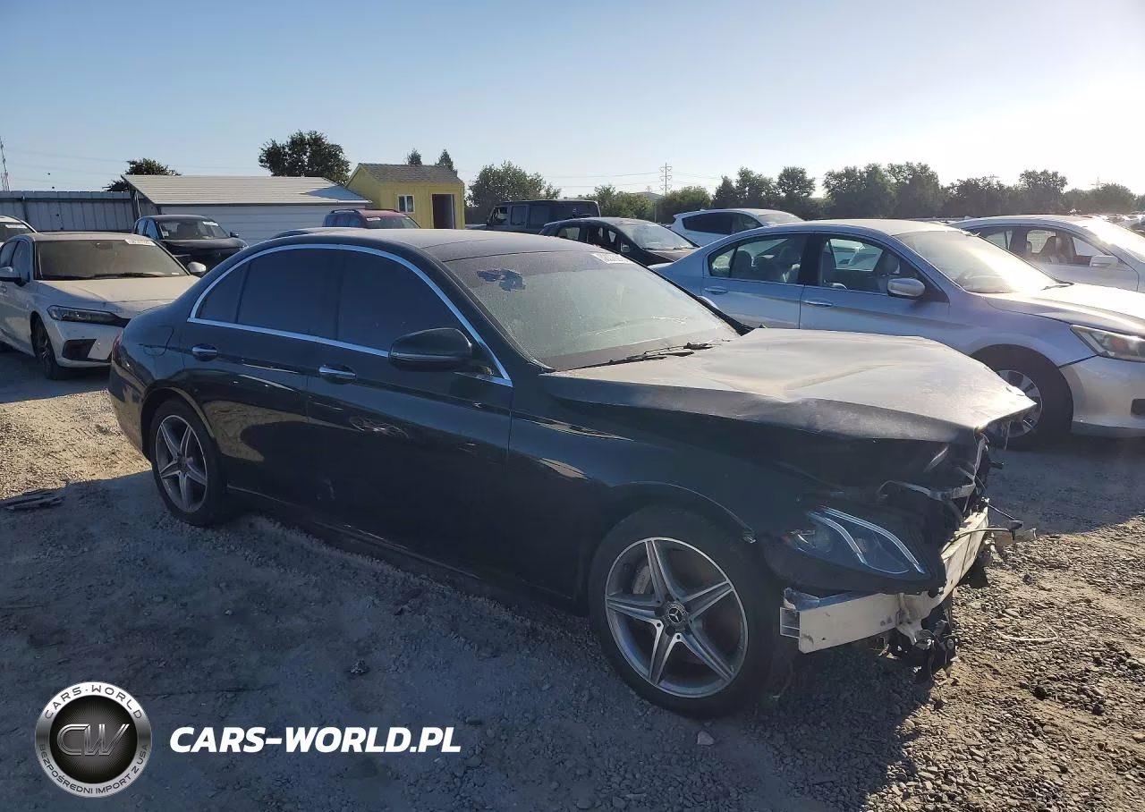 2018 Mercedes-Benz E 300 4Matic VIN:WDDZF4KB8JA403995 - 4