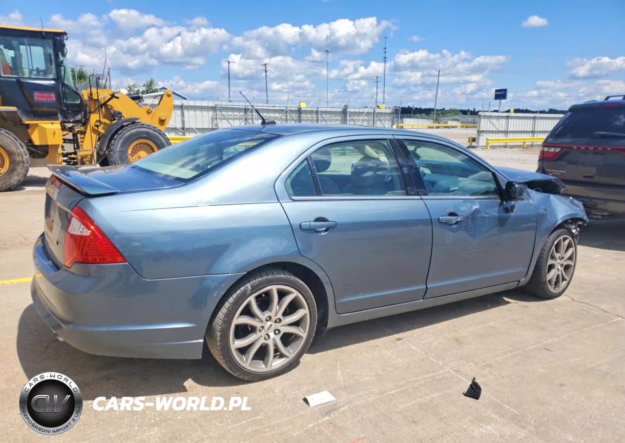 2012 Ford Fusion VIN:3FAHP0JA0CR212025 - 3