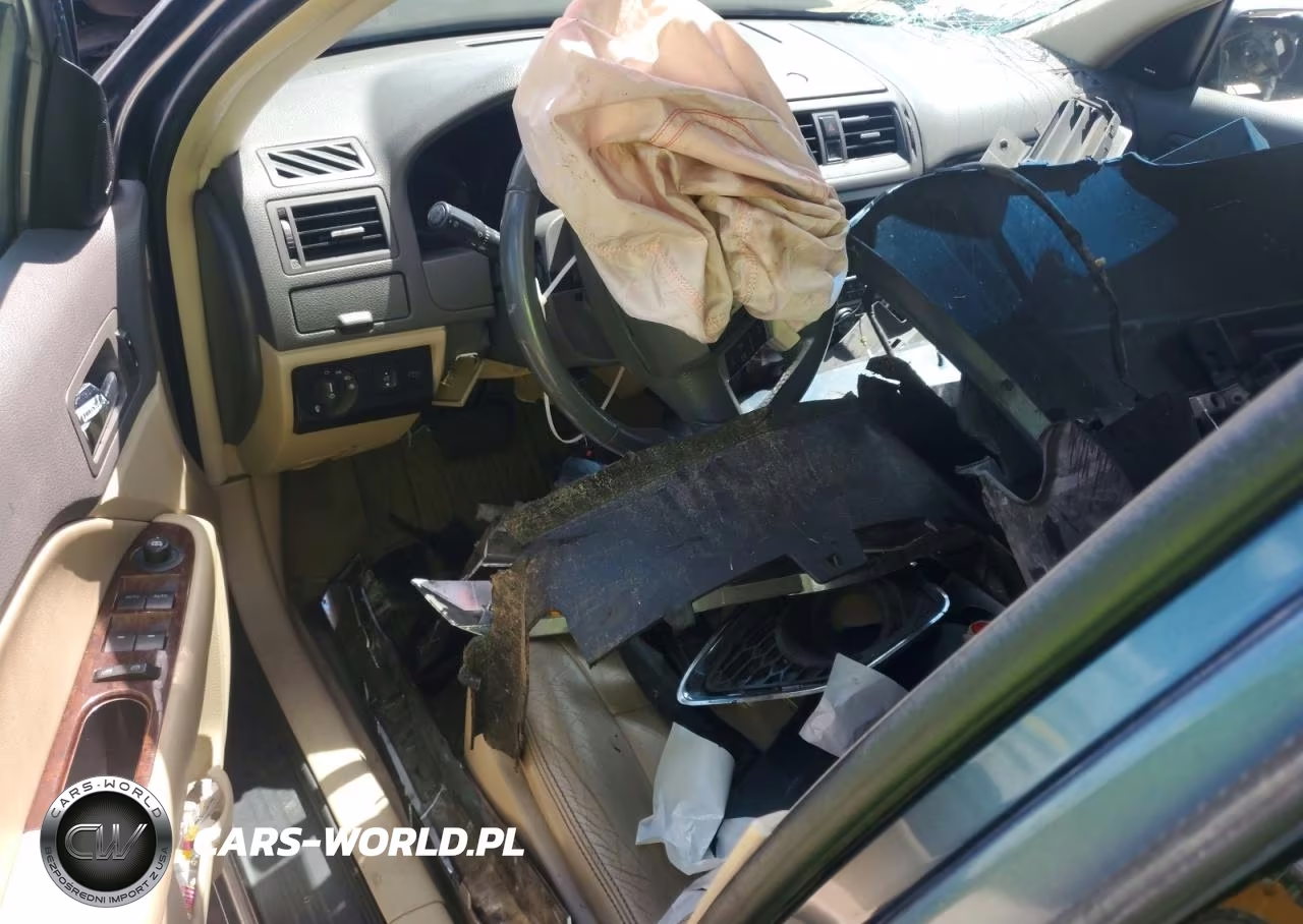 2012 Ford Fusion VIN:3FAHP0JA0CR212025 - 8