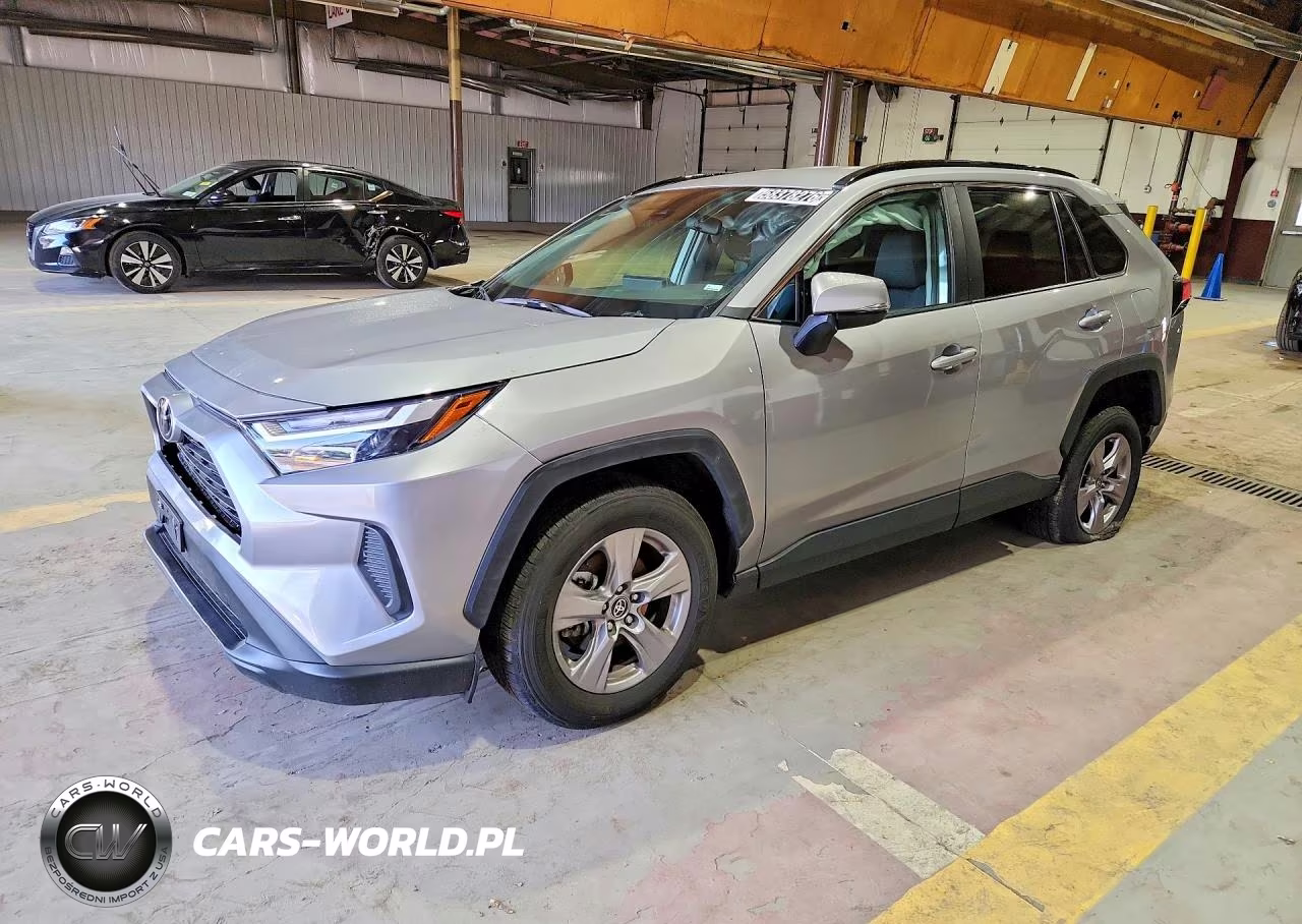 2025 Toyota Rav4 Xle – zdjęcie 1 z 13