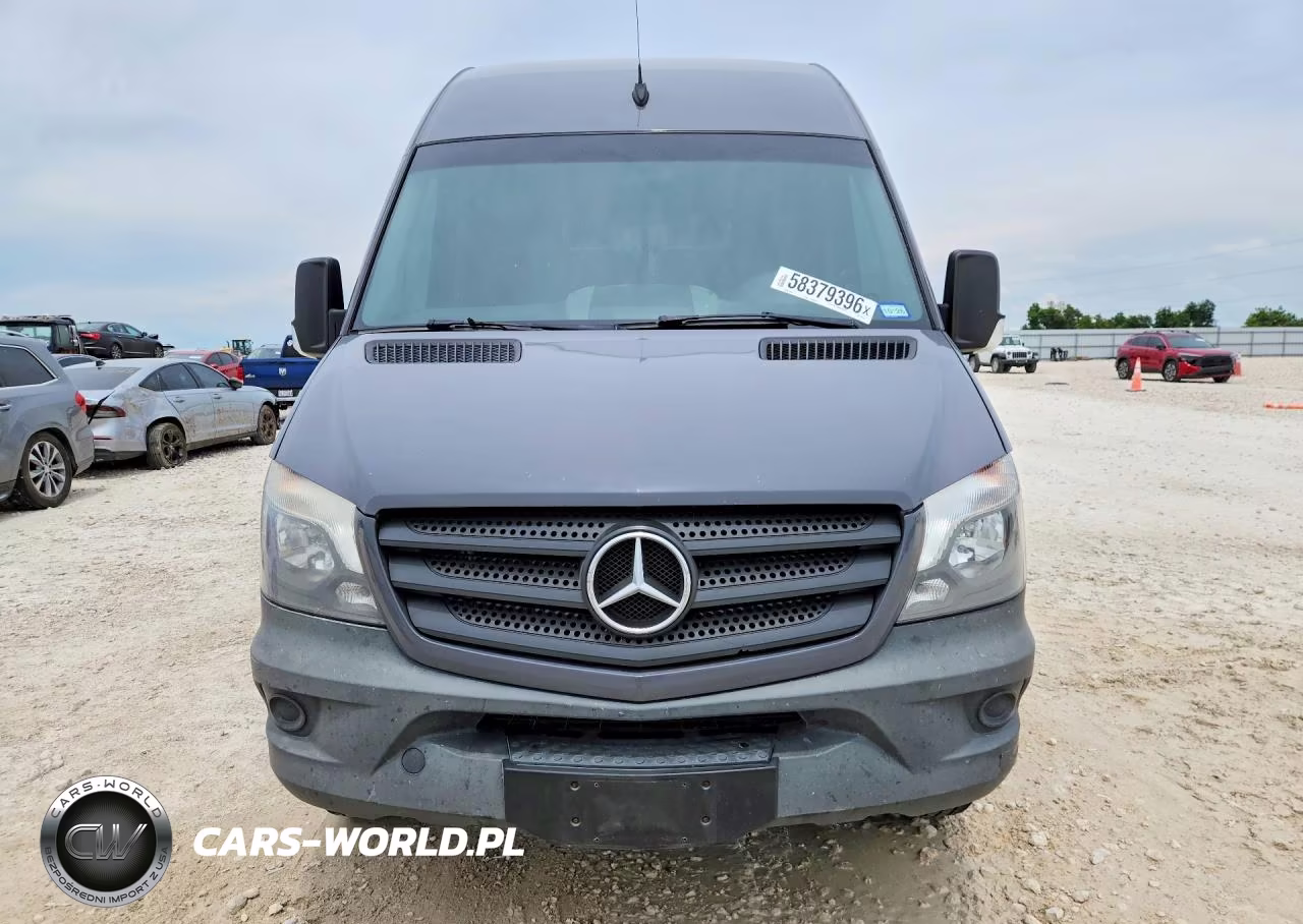 2017 Mercedes-Benz Sprinter 2500 VIN:WD3PE7CD1HP525735 - 5
