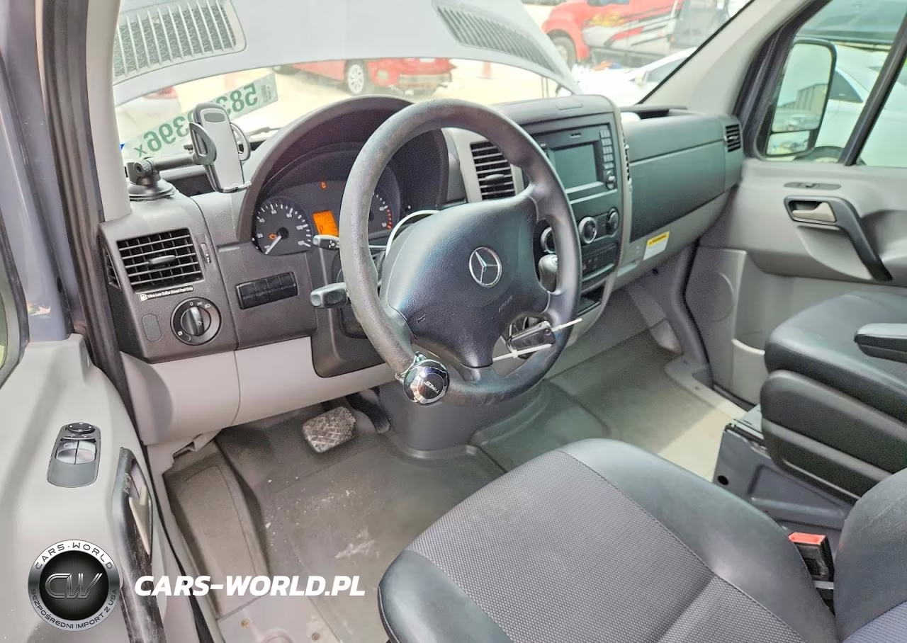 2017 Mercedes-Benz Sprinter 2500 VIN:WD3PE7CD1HP525735 - 8