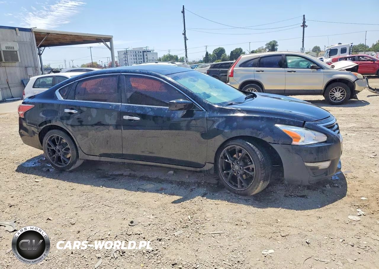 2015 Nissan Altima 2.5 S VIN:1N4AL3AP8FC122613 - 4