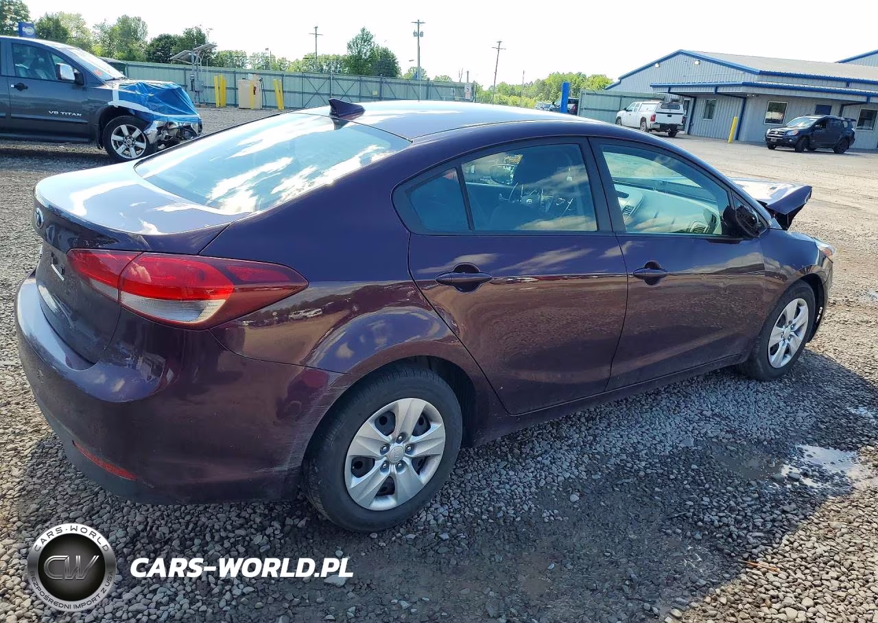 2018 Kia Forte Lx VIN:3KPFL4A77JE263079 - 3