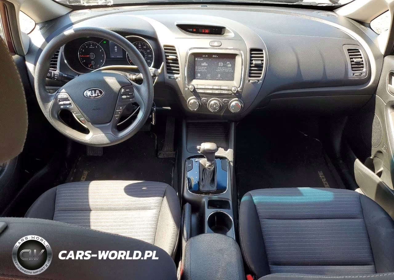 2018 Kia Forte Lx VIN:3KPFL4A77JE263079 - 8
