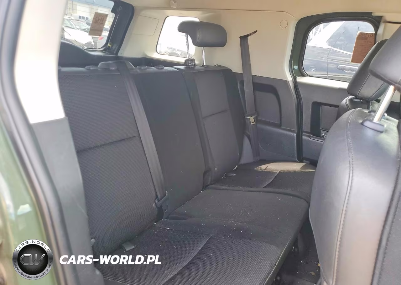 2010 Toyota Fj Cruiser Base VIN:JTEBU4BF1AK084644 - 11