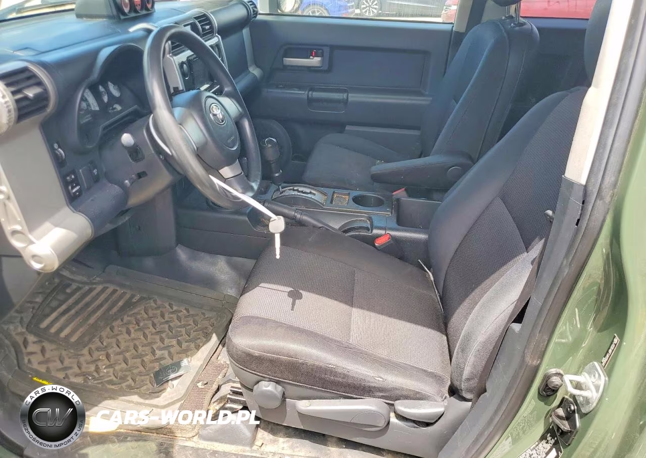 2010 Toyota Fj Cruiser Base VIN:JTEBU4BF1AK084644 - 7