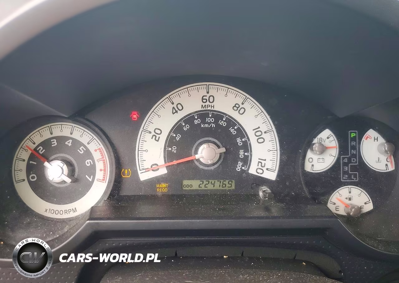 2010 Toyota Fj Cruiser Base VIN:JTEBU4BF1AK084644 - 9