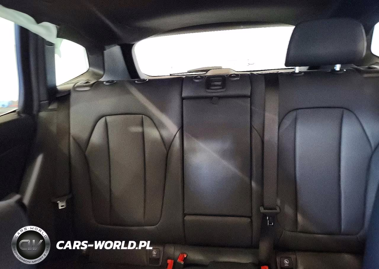 2019 BMW X3 xDrive30I VIN:5UXTR9C53KLD99066 - 10