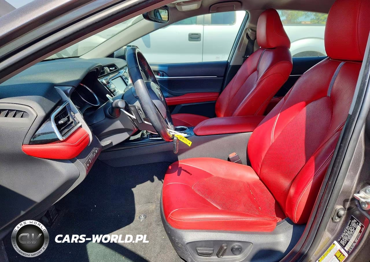 2018 Toyota Camry Xse VIN:4T1B61HK4JU070626 - 7