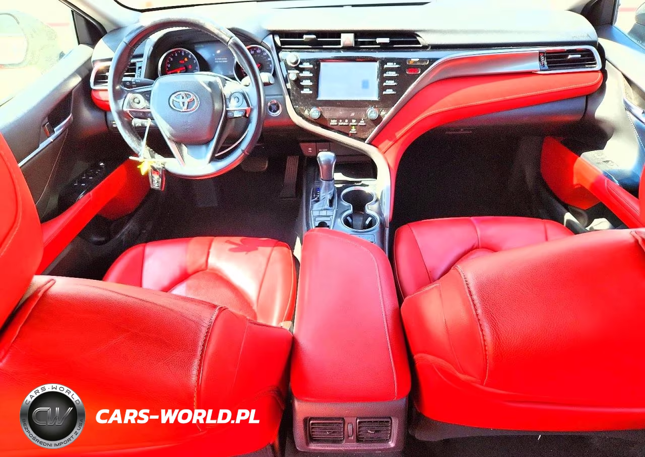 2018 Toyota Camry Xse VIN:4T1B61HK4JU070626 - 8