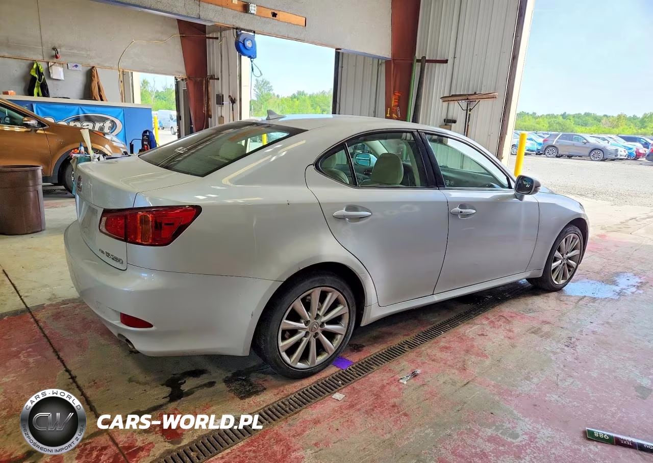 2009 Lexus Is 250 VIN:JTHCK262X92029839 - 3