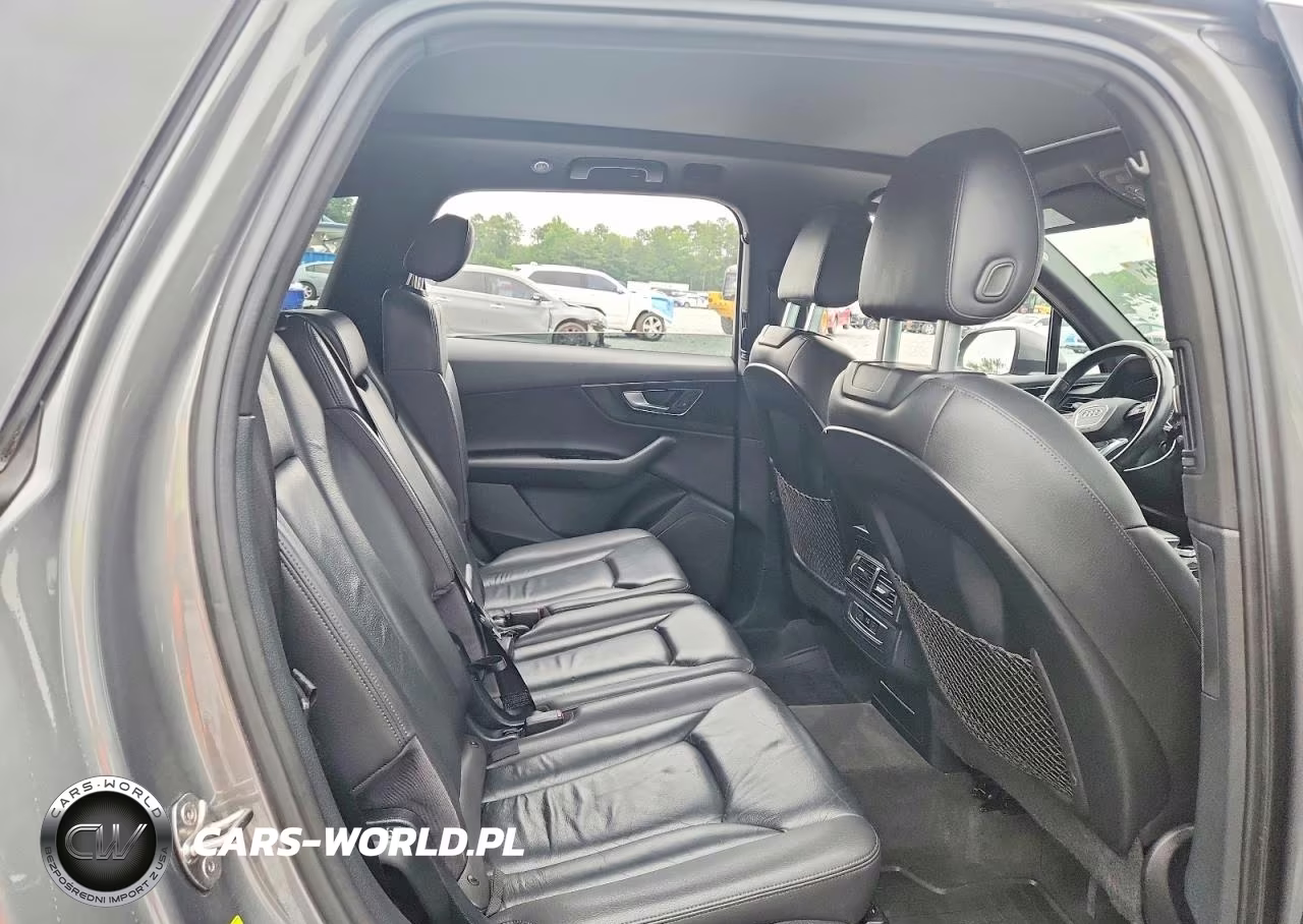 2017 Audi Q7 Premium VIN:WA1AHAF71HD044823 - 11