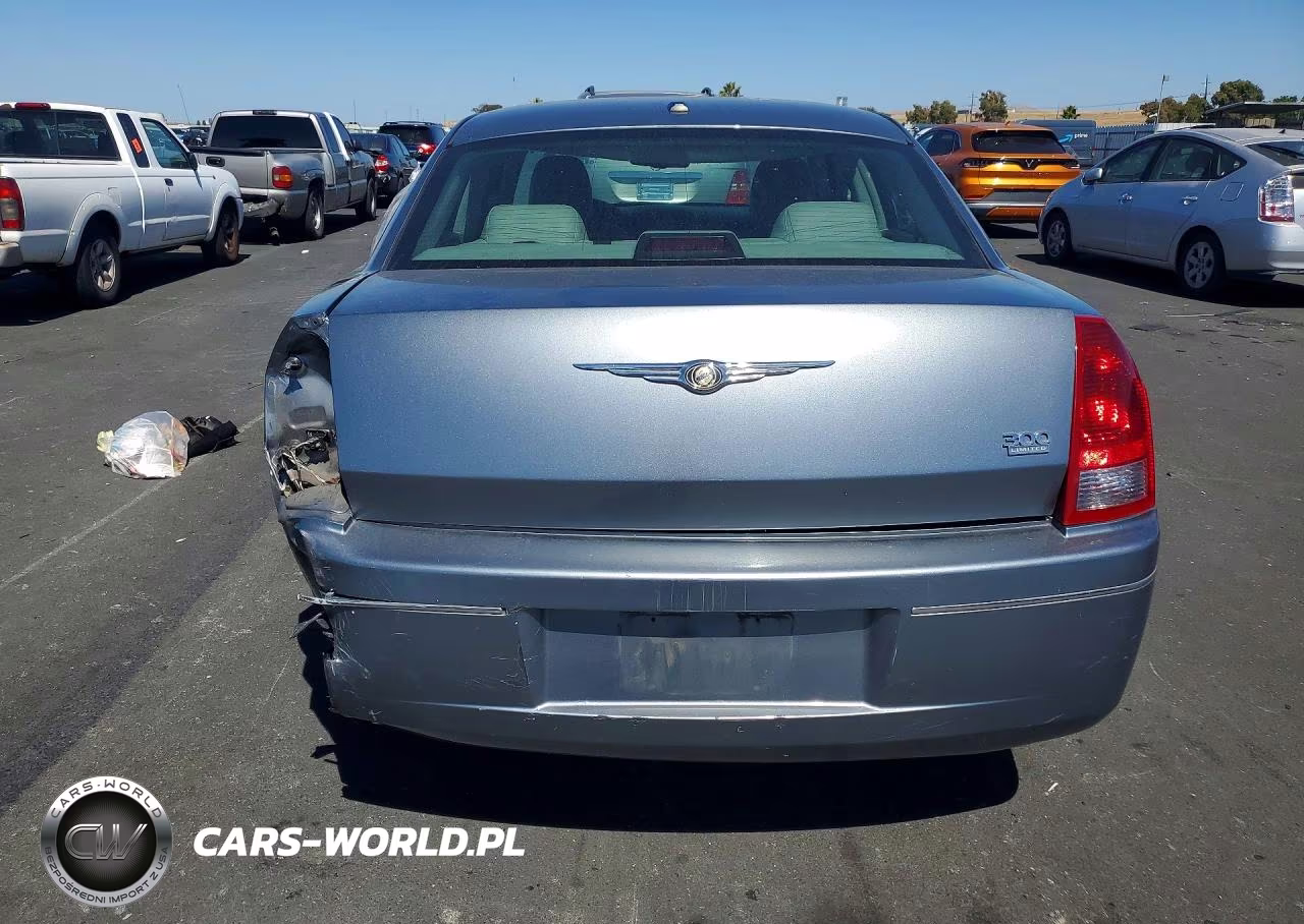 2007 Chrysler 300 Touring VIN:2C3KA53G07H793158 - 6