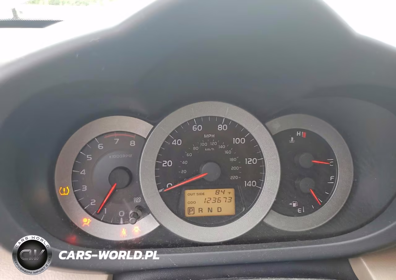 2007 Toyota Rav4 Base VIN:JTMBD33V676033985 - 9