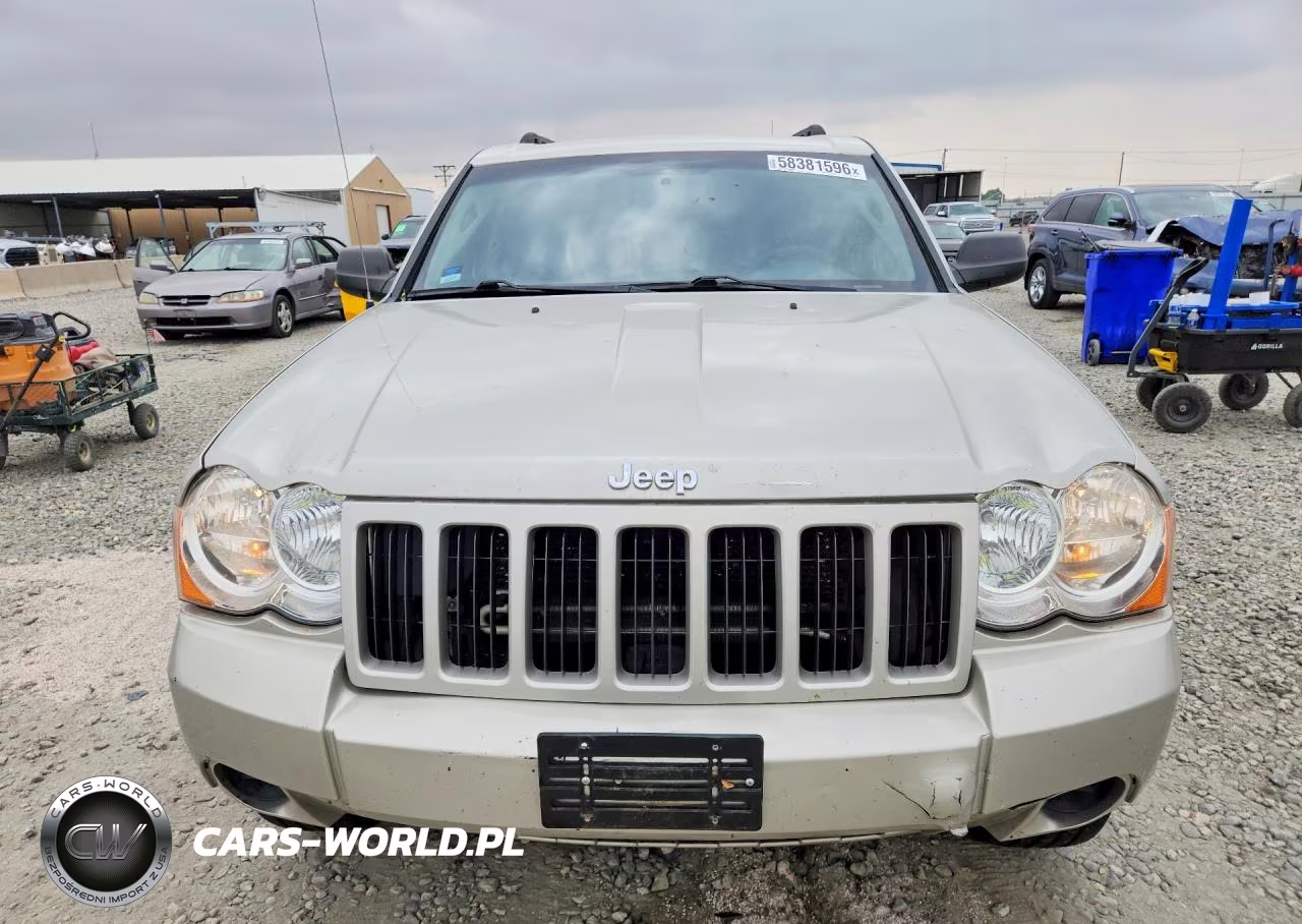 2010 Jeep Grand Cherokee Laredo VIN:1J4PS4GK4AC155880 - 5