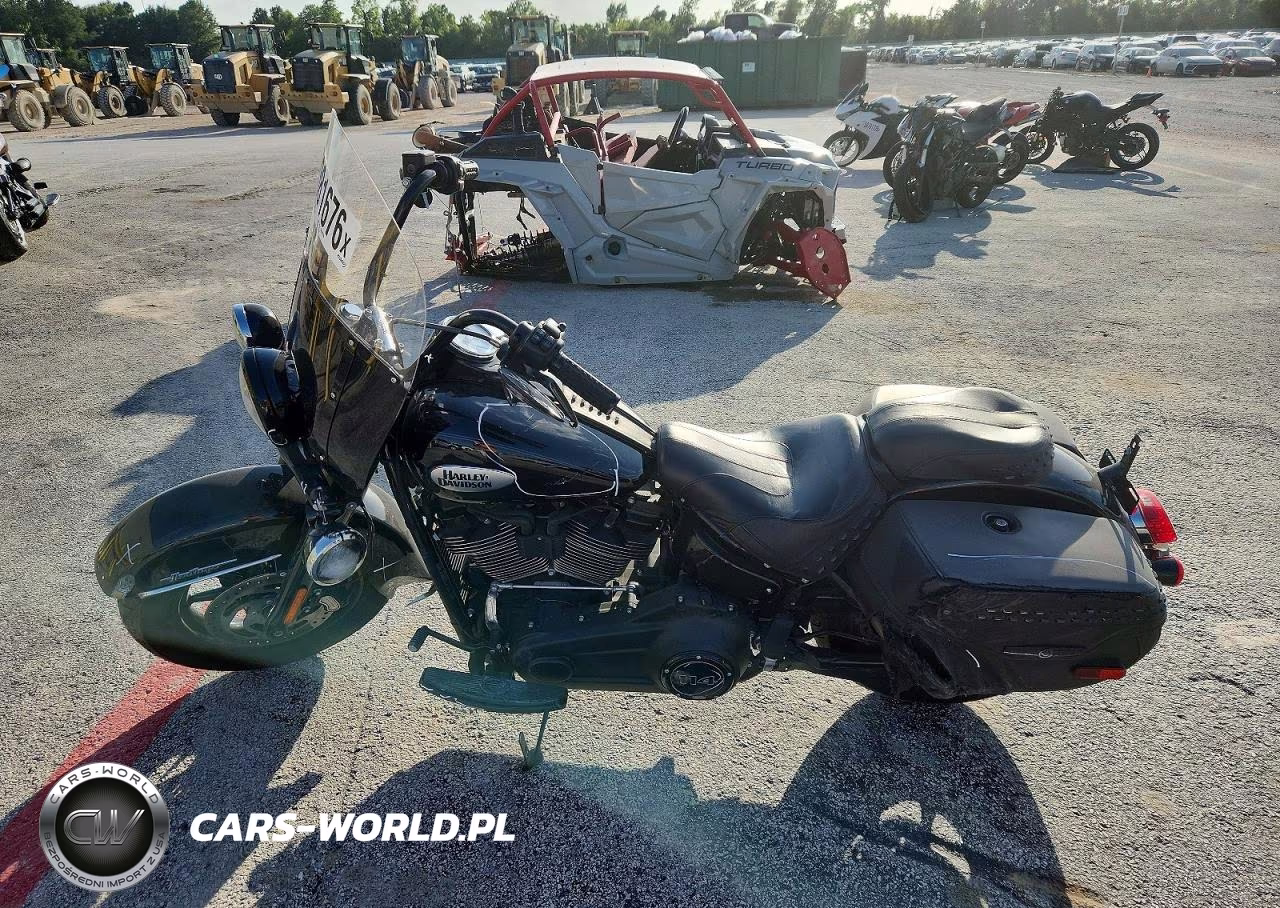 2022 Harley-Davidson Flhcs VIN:1HD1YBK19NB055345 - 3