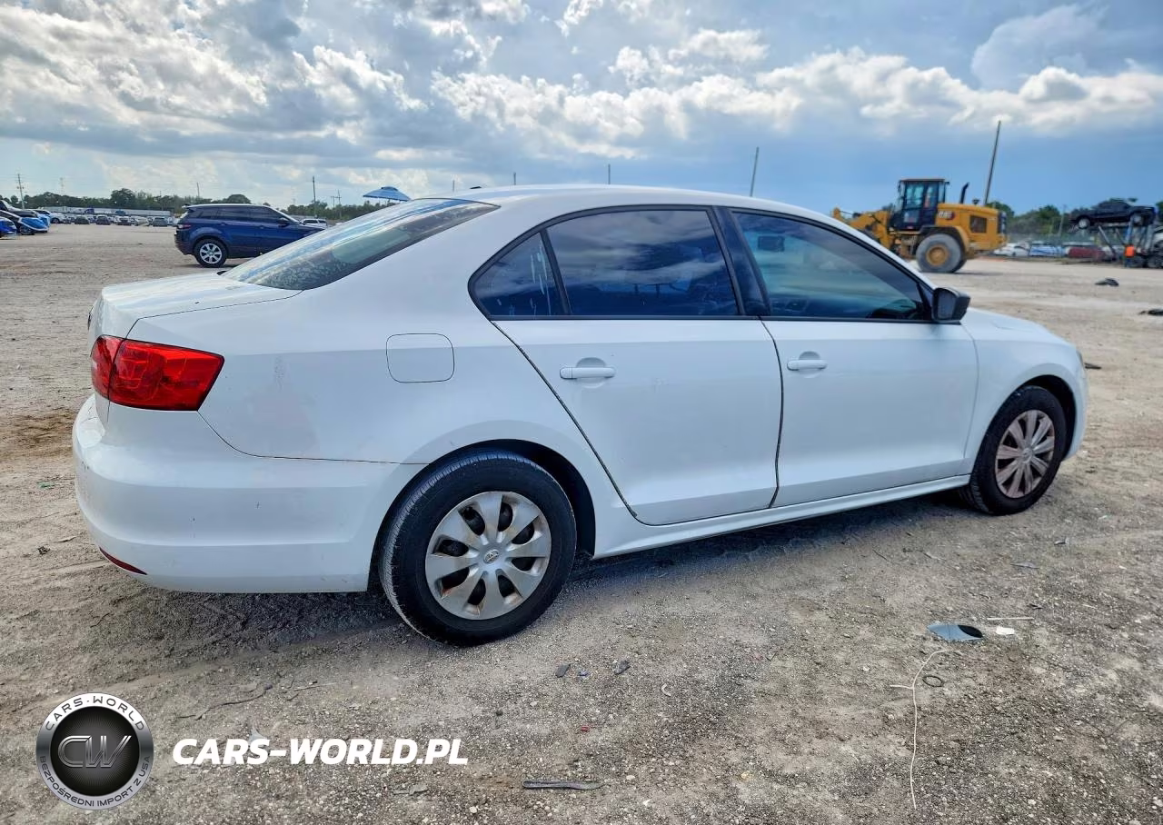 2014 Volkswagen Jetta Base VIN:3VW2K7AJ2EM311711 - 3