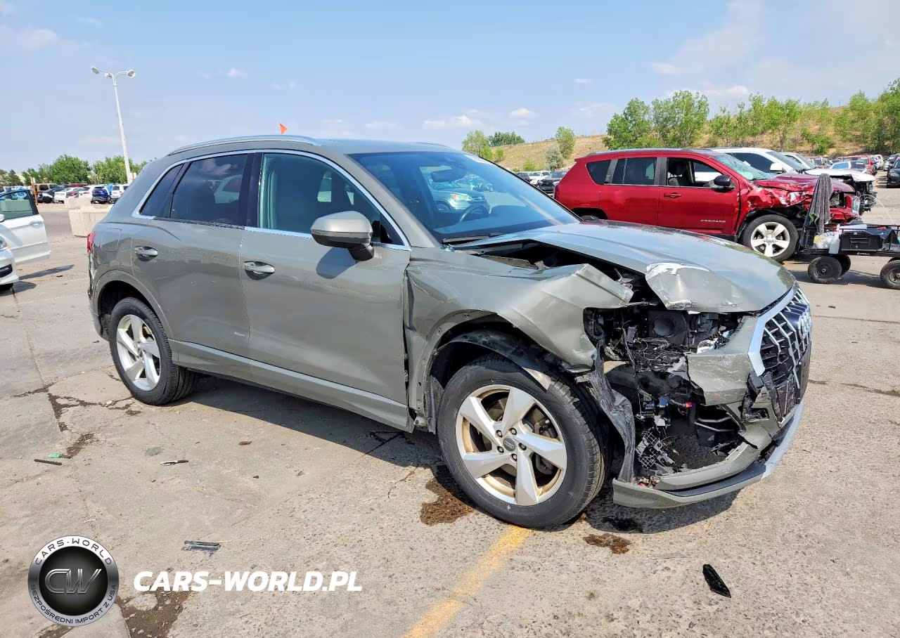 2020 Audi Q3 Premium VIN:WA1AECF31L1053727 - 4