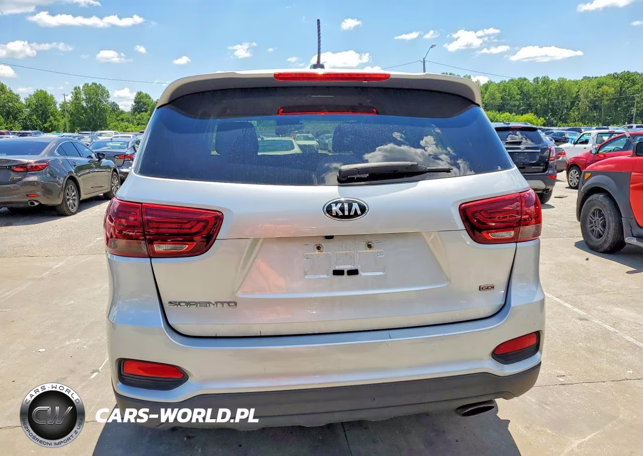 2019 Kia Sorento L VIN:5XYPG4A34KG540572 - 6